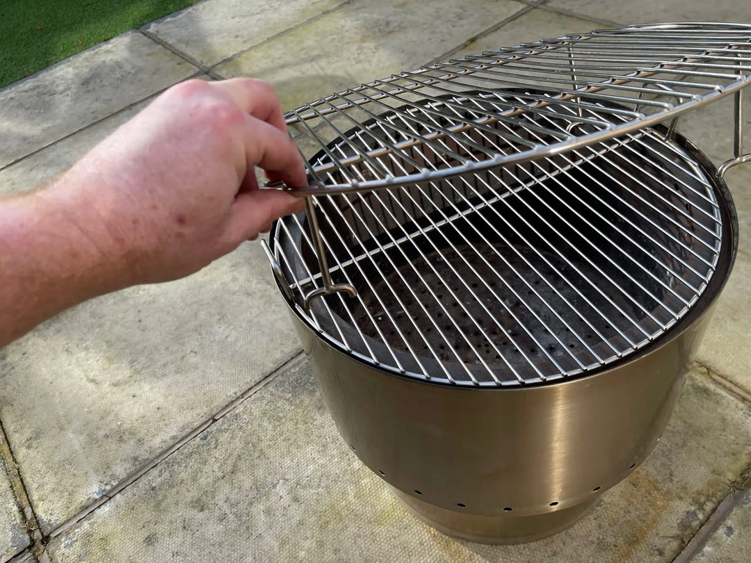 Genie Deluxe BBQ Grill (raised)